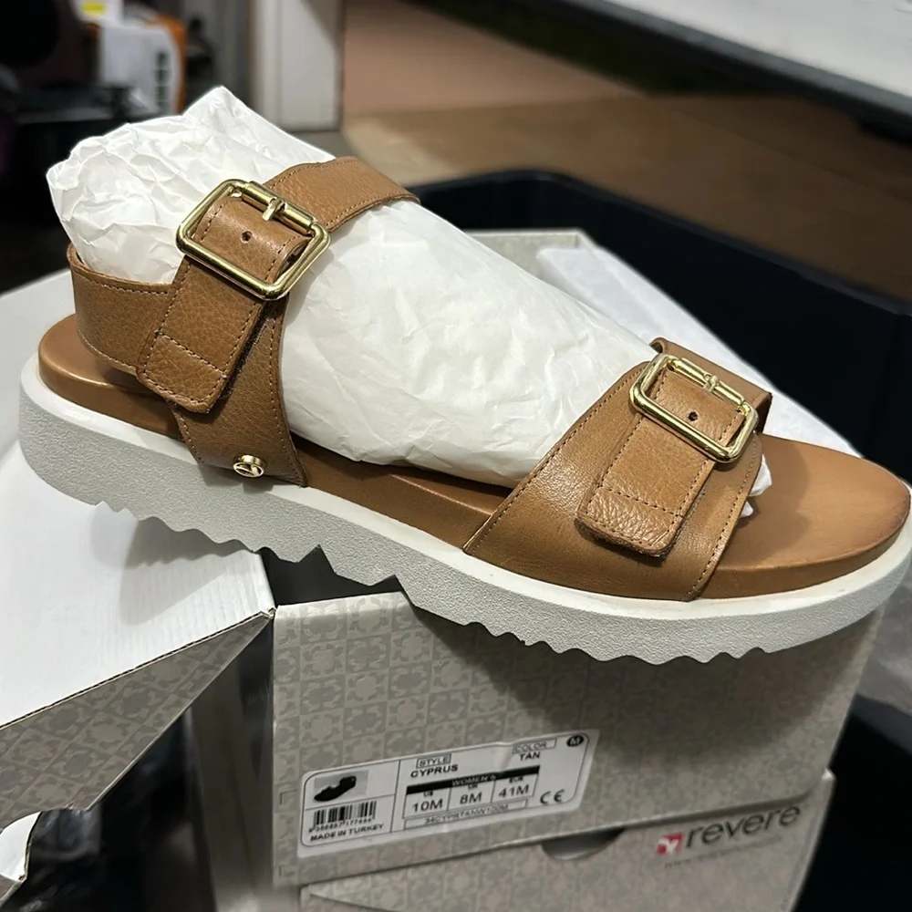 REVERE Womens CYPRUS Leather Sandal in Tan NIB size 10 - Picture 2 of 3